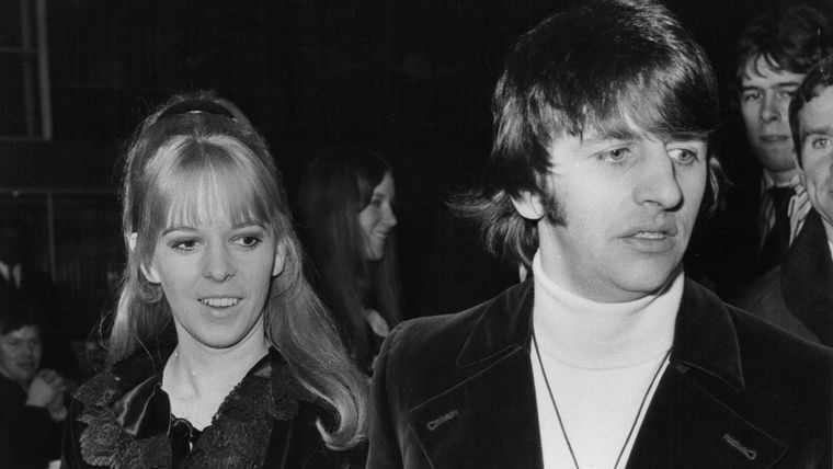 Ringo Starr junto a Maureen Mo Starkey.