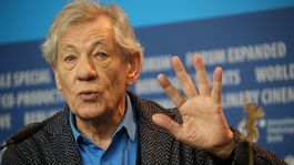 Ian McKellen sufrió una caída en un teatro de Londres