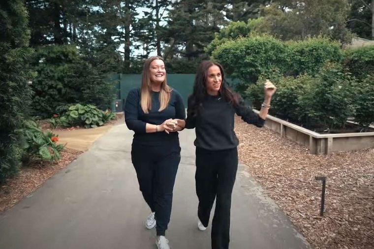 Estos dichos, sumados a las declaraciones vertidas en su podcast, Confessions of a Female Founder; muestran una Meghan Markle mucho más auténtica. Estos dichos, sumados a las declaraciones vertidas en su podcast, Confessions of a Female Founder; muestran una Meghan Markle mucho más auténtica.