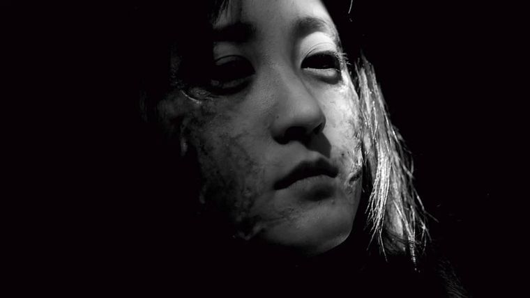 En blanco y negro, Señorita Zombie es una propuesta diferente para los fanáticos del terror En blanco y negro, Señorita Zombie es una propuesta diferente para los fanáticos del terror