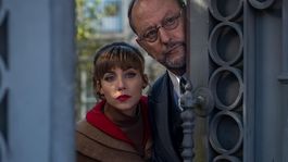 Aura Garrido y Jean Reno protagonizan esta entretenida apuesta de época