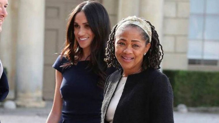 Meghan Markle junto a su madre Doria Ragland