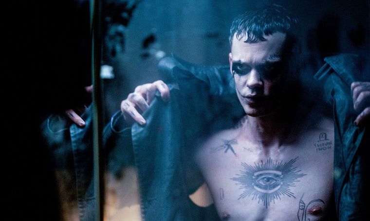 Bill Skarsgård protagoniza la remake de un clásico de los 90