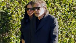 Al Pacino y Noor Alfallah