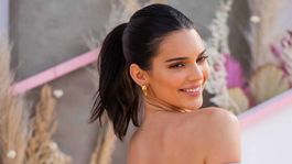 kendall jenner conquisto a todos con el bikini mas diminuto posible kendall jenner conquisto a todos con el bikini mas diminuto posible