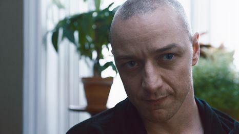 James McVoy en este exitoso thriller de M. Night Shyamalan. James McVoy en este exitoso thriller de M. Night Shyamalan.