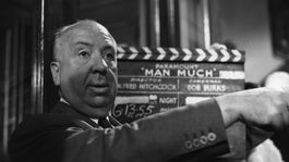 El director británico cuenta con una extensa y prolífica filmografía centrada en el terror, aunque algunas de sus producciones tenían al amor como eje y éstas son nuestras elegidas para hoy