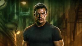 Alan Ritchson es quien protagoniza la serie Reacher.