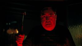 Alfred Molina en la serie de Netflix que ya no continuará. Alfred Molina en la serie de Netflix que ya no continuará.