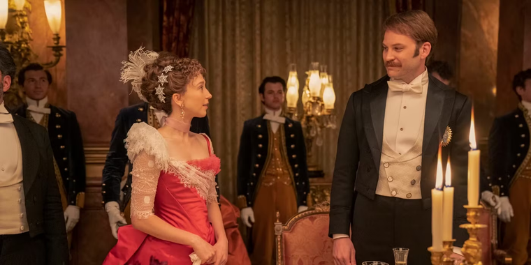 Gladys se ha convertido en la nueva duquesa de Buckingham. Gladys se ha convertido en la nueva duquesa de Buckingham.