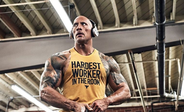 Dwayne lo deja todo en cada película.