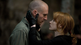 Ralph Fiennes y Jessica Chastain protagonizan Coriolanus. Ralph Fiennes y Jessica Chastain protagonizan Coriolanus.