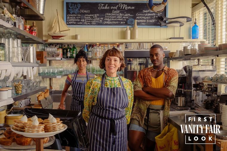Sunita Mani, Olivia Colman y Ncuti Gatwa. Sunita Mani, Olivia Colman y Ncuti Gatwa.