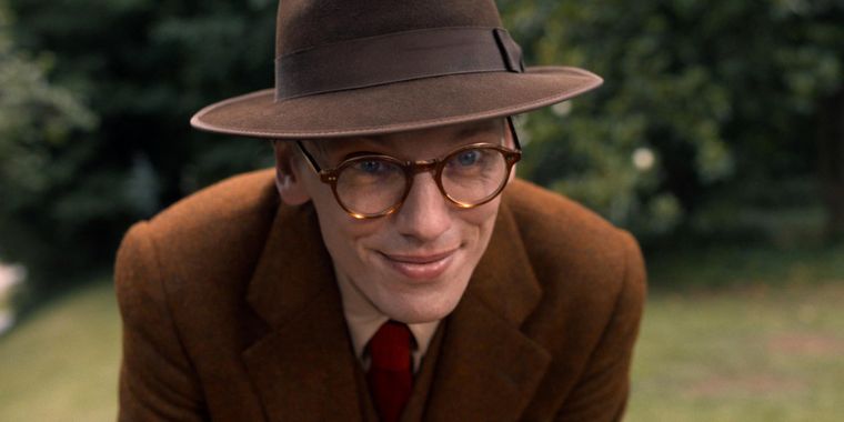 Mr. Whatsit vuelve en el Vol. 2 de la quinta temporada de Stranger Things. Mr. Whatsit vuelve en el Vol. 2 de la quinta temporada de Stranger Things.