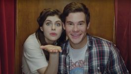 Una comedia romántica corta y divertida para ver hoy y cerrar el fin de semana con una sonrisa Una comedia romántica corta y divertida para ver hoy y cerrar el fin de semana con una sonrisa