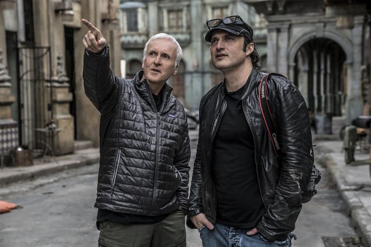 James Cameron y Robert Rodríguez en el set de Battle Angel. James Cameron y Robert Rodríguez en el set de Battle Angel.