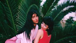 Úrsula Corberó y Nathy Peluso volvieron a protagonizar un video muy seductor Úrsula Corberó y Nathy Peluso volvieron a protagonizar un video muy seductor