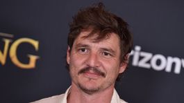 Pedro Pascal está celebrando su quinta década