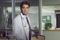 ER emergenicas cambió la forma de realizar dramas médicos.