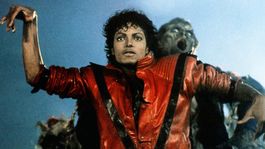 Michael Jackson en el aclamado y premiado videoclip de Thriller.