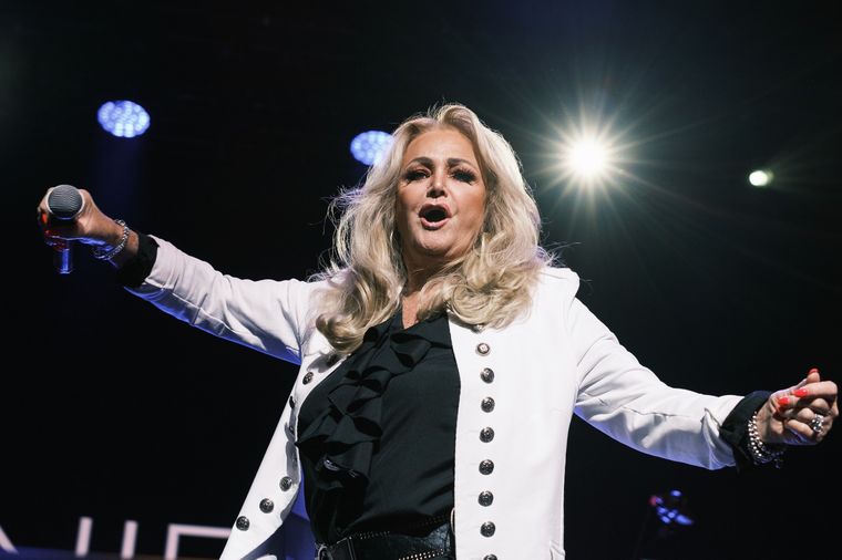 Bonnie Tyler, una de las cantantes pop más icónicas de los 80.&nbsp;