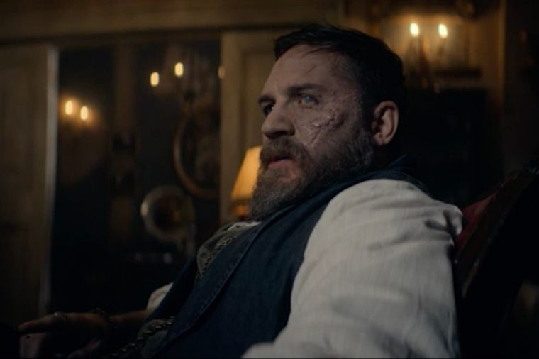 Tom Hardy como Alfie Solomons
