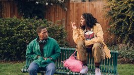 David Jonsson y Vivian Oparah protagonizan Rye Lane (2023).