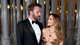 Ben Affleck y Jennifer Lopez lucieron muy enamorados durante la gala