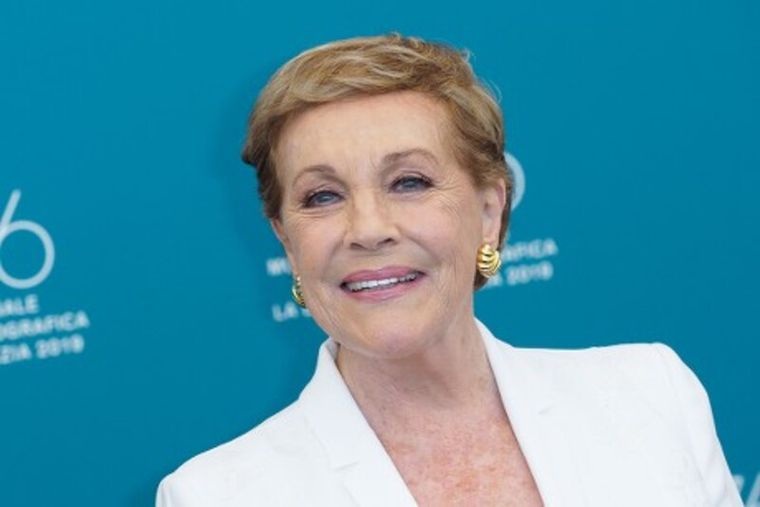 La gran actriz Julie Andrews celebra su novena década.