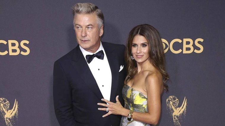 Alec Baldwin y su esposa Hilaria presentaron a su hija más pequeña. Ya tienen 7 hijos juntos.