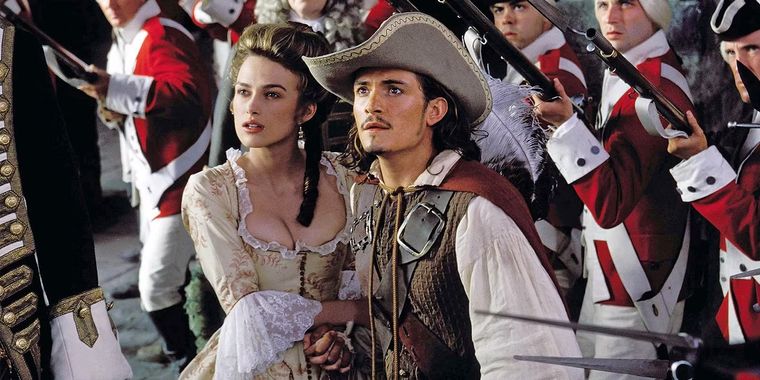 Orlando Bloom y Keira Knightley le dan vida a Will Turner y Elizabeth Swann en Piratas del Caribe.