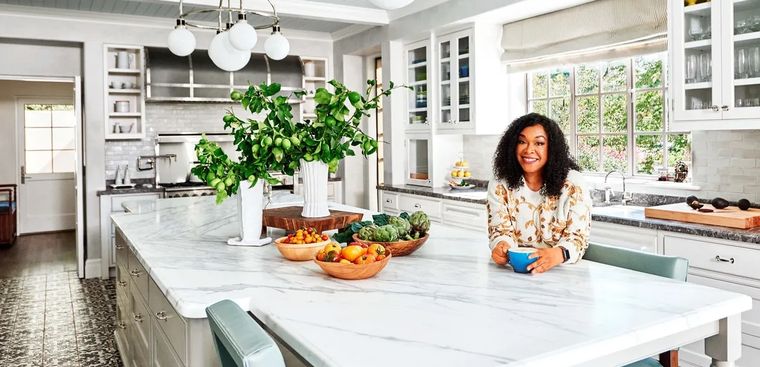 Foto: Shonda Rhimes en su lujosa mansión.