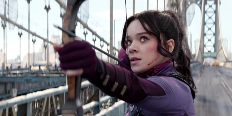 Kate y Clint se acercan cada vez más al líder de la Tracksuit Mafia.