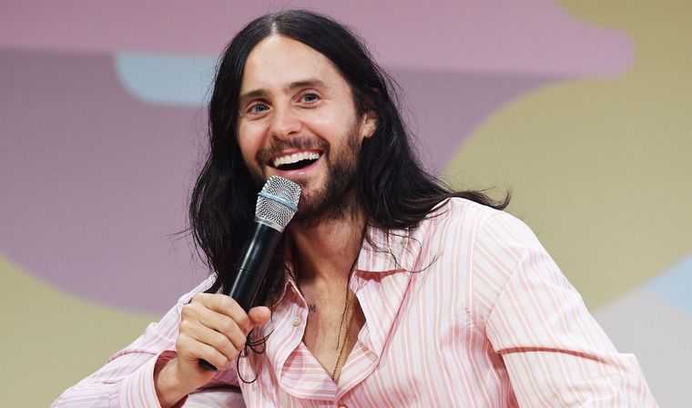Jared Leto no sabe donde dejó su Oscar
