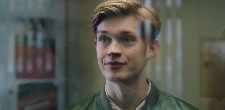 Damian Hardung forma parte del elenco de otra exitosa serie de Netflix