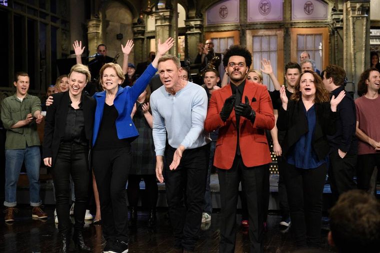 Saturday Night Live es un clásico programa de comedia que invita a grandes figuras del cine y la televisión
