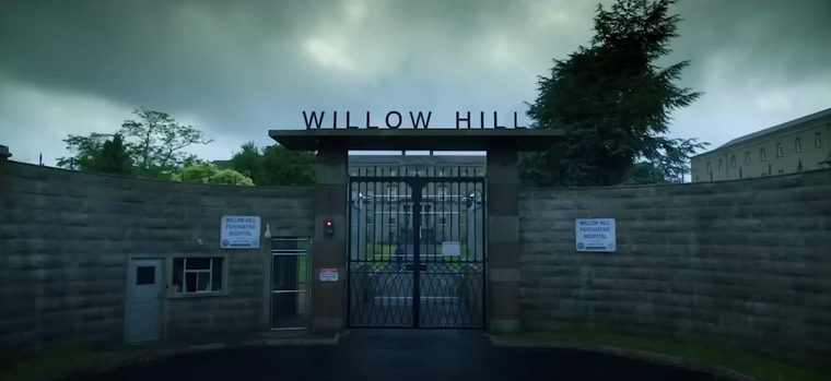 Willow Hill, el antiguo centro psiquiátrico que se descubre como la base de un experimento secreto para extraer habilidades de los marginados y transferirlas a humanos normales. Willow Hill, el antiguo centro psiquiátrico que se descubre como la base de un experimento secreto para extraer habilidades de los marginados y transferirlas a humanos normales.