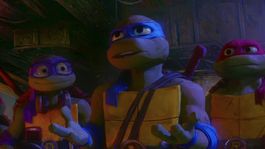 Mike, Donnie, Leo y Rafa en Las Tortugas Ninja: Caos Mutante.