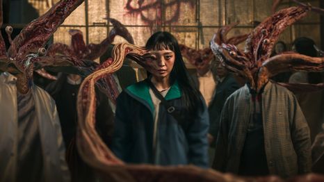 Parasyte: los grises, una de las mejores series coreanas del gigante del streaming.