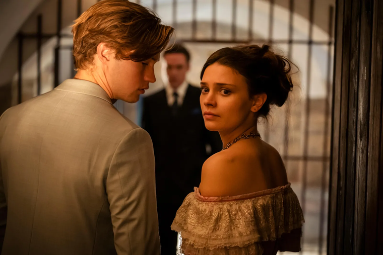 Damian Hardung y Harriet Herbig-Matten protagonizan Maxton Hall