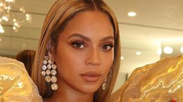 Beyoncé protagoniza una campaña publicitaria que dio que hablar en Instagram Beyoncé protagoniza una campaña publicitaria que dio que hablar en Instagram