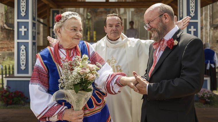 Un pueblo al rescate, la comedia polaca para ver hoy y arrancar la semana con toda la onda Un pueblo al rescate, la comedia polaca para ver hoy y arrancar la semana con toda la onda