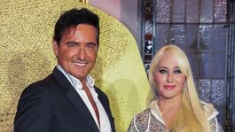 Carlos Marín junto a Geraldine Larrosa