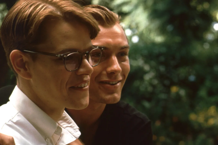 Este personaje no es lo que dice ser.