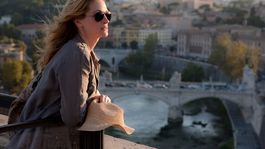 Comer, Rezar, Amar se encuentra disponible en Netflix