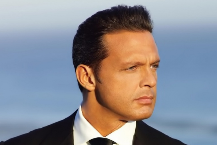 LUIS MIGUEL VIVIÓ UN INTENSO ROMANCE CON UNA ACTRIZ DE HOLLYWOOD.