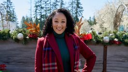 Tamera Mowry-Housley se pone al frente de Scouting for Christmas