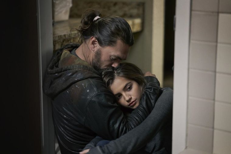 Isabela Merced y Jason Momoa son un padre e hija en busca de venganza en este thriller de acción Isabela Merced y Jason Momoa son un padre e hija en busca de venganza en este thriller de acción