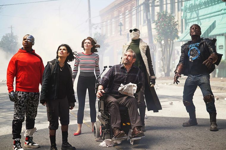 Doom Patrol le pone punto final a su segunda temporada este viernes