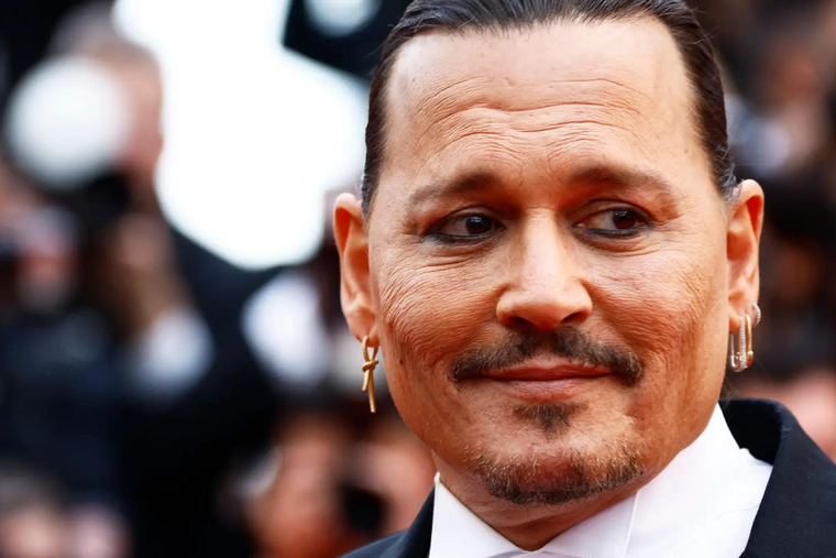 JOHNNY DEPP FUE CUESTIONADO EN SU PASO POR EL FESTIVAL DE CANNES.